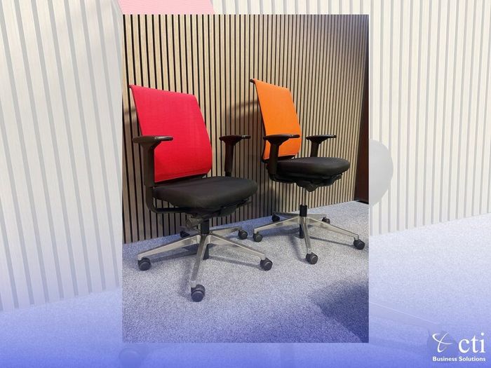 60 X "Steelcase Reply" Office Chairs - Grade A