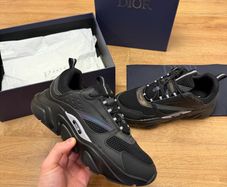 D B22 size 44 with box