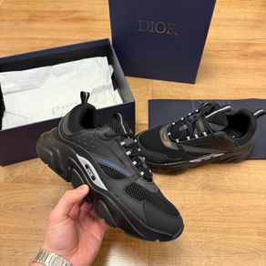D B22 size 44 with box