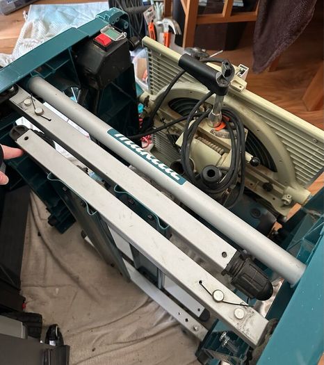 Makita LF1000 flipper table and saw 260mm home use