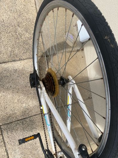 Ladies/girls bike