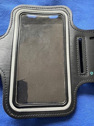 iPhone armband phone holder