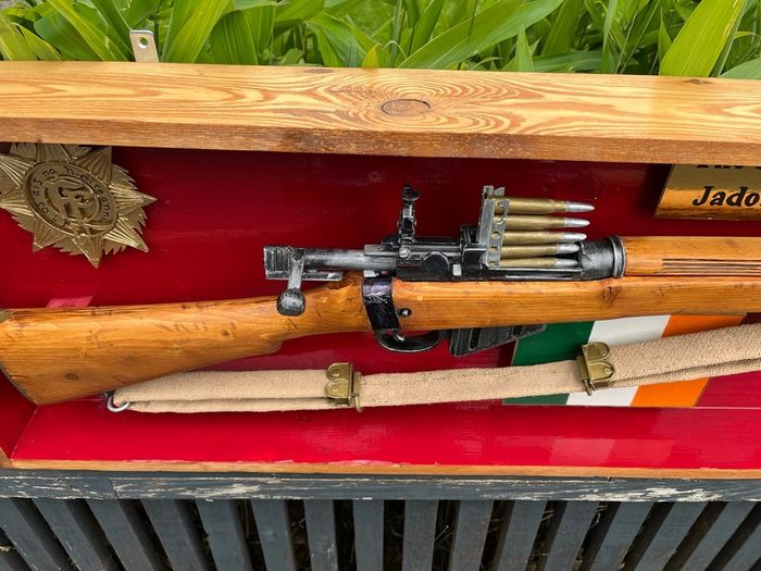 Handcrafted 1:1 Model of the .303 Enfield Rifle