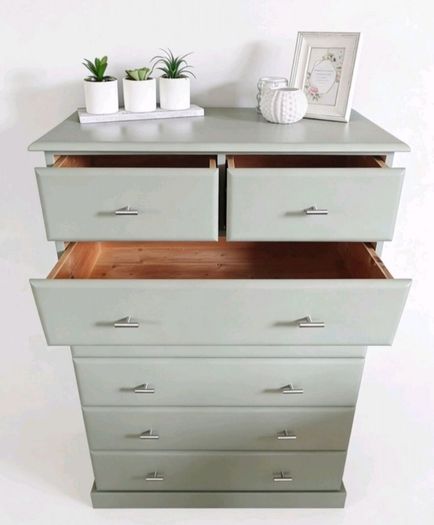 Chest of Drawers