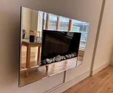Stylish Wall Mounted Electric Radiator with Mirror Finish 2000W