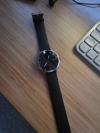 Withings ScanWatch for parts  Activity Tracker Hybrid Watch (42mm) - Black, B