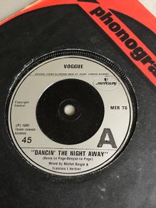 Vinyl Single - Vogue - Dancing the night away