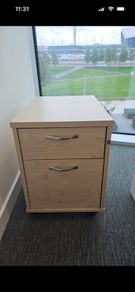 Good condition pedestal
