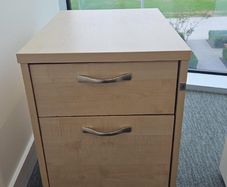 Good condition pedestal