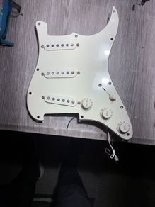 Fender Mexican strat loaded pick guard 2018