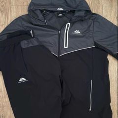 Trailberg Tracksuit