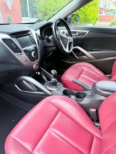 Hyundai Veloster