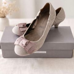 5th Avenue Beige Suede Low Heel s. 4/37