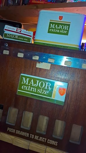 Vintage Wooden Major cigarette vending machine