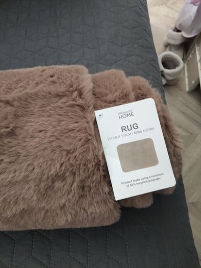 Rug