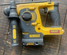 dewalt