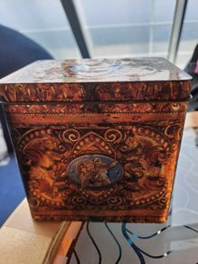 Amazing Grace Wind-Up Music Box Tin