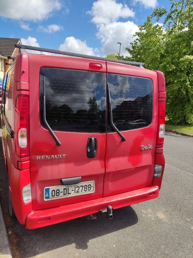Renault traffic  beautiful Crewcab