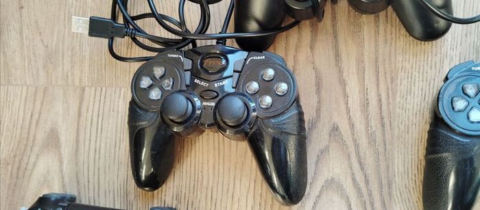 Controllers Ps3 Xbox Pc Joblot for parts Repair