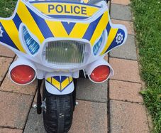 Child's Police Electric Ride On 6v