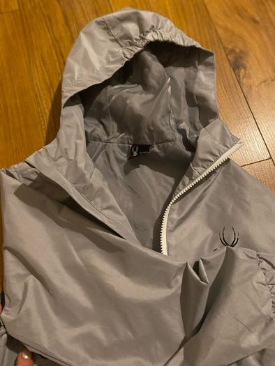 Spider windbreaker/ M