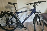 Hybrid Cross Bike Aluminium Fast And Light Perfect For Work.