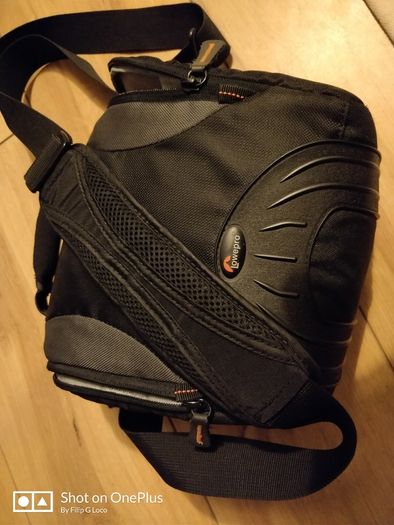 Lowepro Apex 140 AW Camera Bag