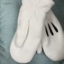 mittens Disneyland Paris exclusive Image 2