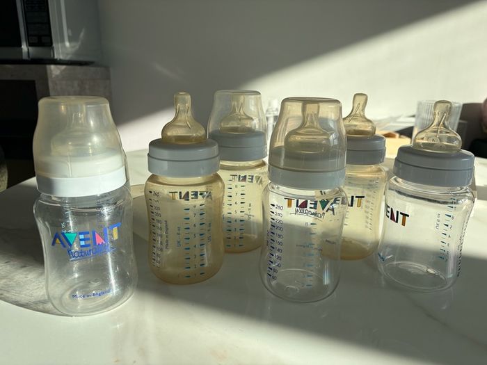 baby feeding bottles