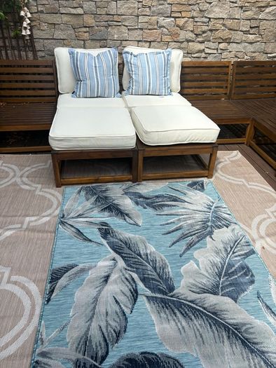 New 52cm x 52cm Oxford style Cambridge blue, French navy and white outdoor cushion
