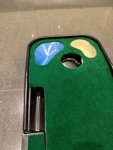 Masters Hazard Putting Mat
