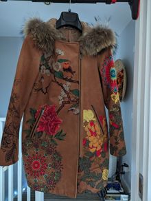 Gorgeous woman jacket by 100 idees