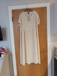 Shein Cream Dress. S. XL - 16-18. B.N.W.T