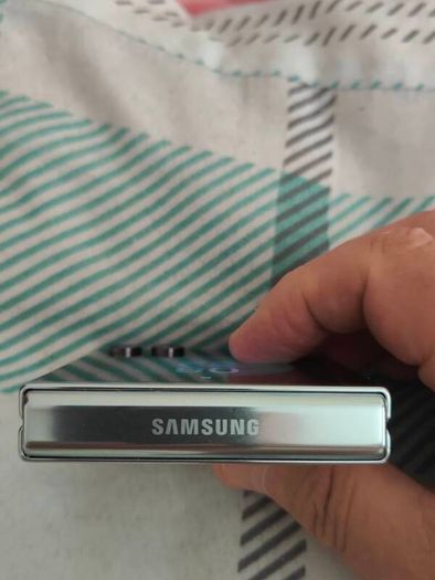 Samsung Z Flip 5 unlocked duel sim