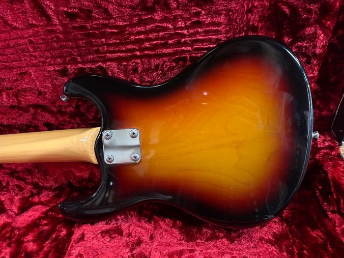 Mosrite Ventures Mini Sunburst 1990's