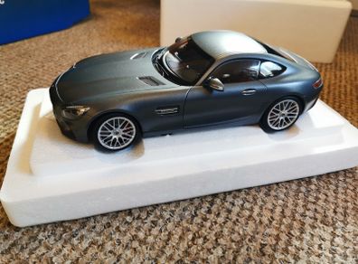 Autoart Mercedes GT 1/18