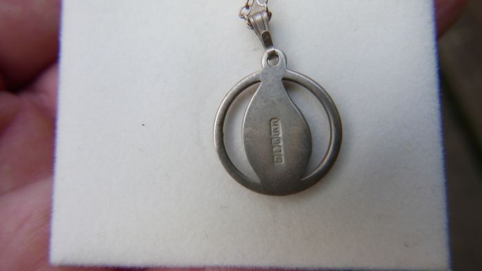 Vintage Sterling Silver 925 Red Teardrop Pendant and Chain 3g