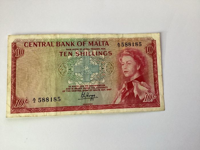 banknotes  Malta