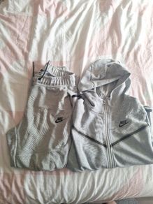 boys nike tech fleece size XL