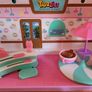 Twozies Cafe Playset Image 3