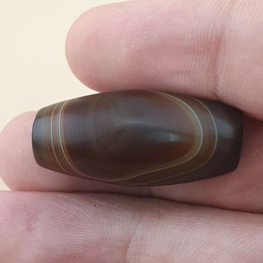 Vintage Natural Eye Suliemani Agate Bead Amulet