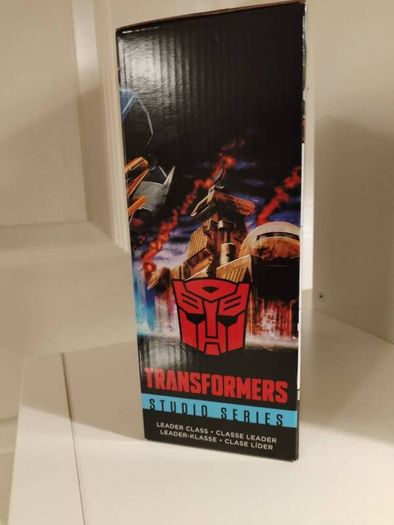 transformers studio series 86 soundwave