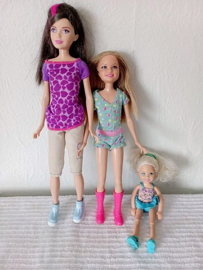 Skipper, Stacey, Chelsea dolls b