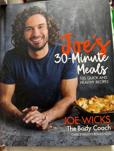 8 Cookbooks | Joe Wicks | Jamie Oliver | The Happy Pear | The Essential Air Fryer