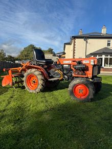 Kubota B7100 Compact Tractor