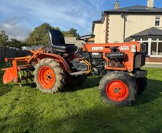 Kubota B7100 Compact Tractor