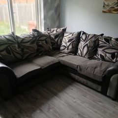 L shape sofa cushions included