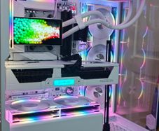 Custom gaming PC 9950x3d 48gb 9070xt