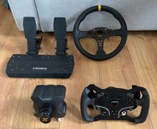 MOZA R3 Direct Drive Racing Wheel Bundle Xbox PC PS5