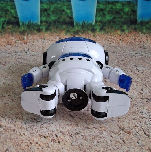 Naughty Dancing Robot F526
